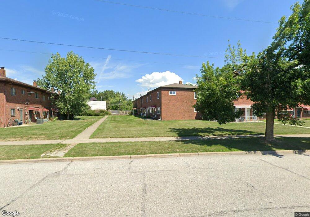 1577 Ridgewick Dr, Wickliffe, OH 44092 - photo 1