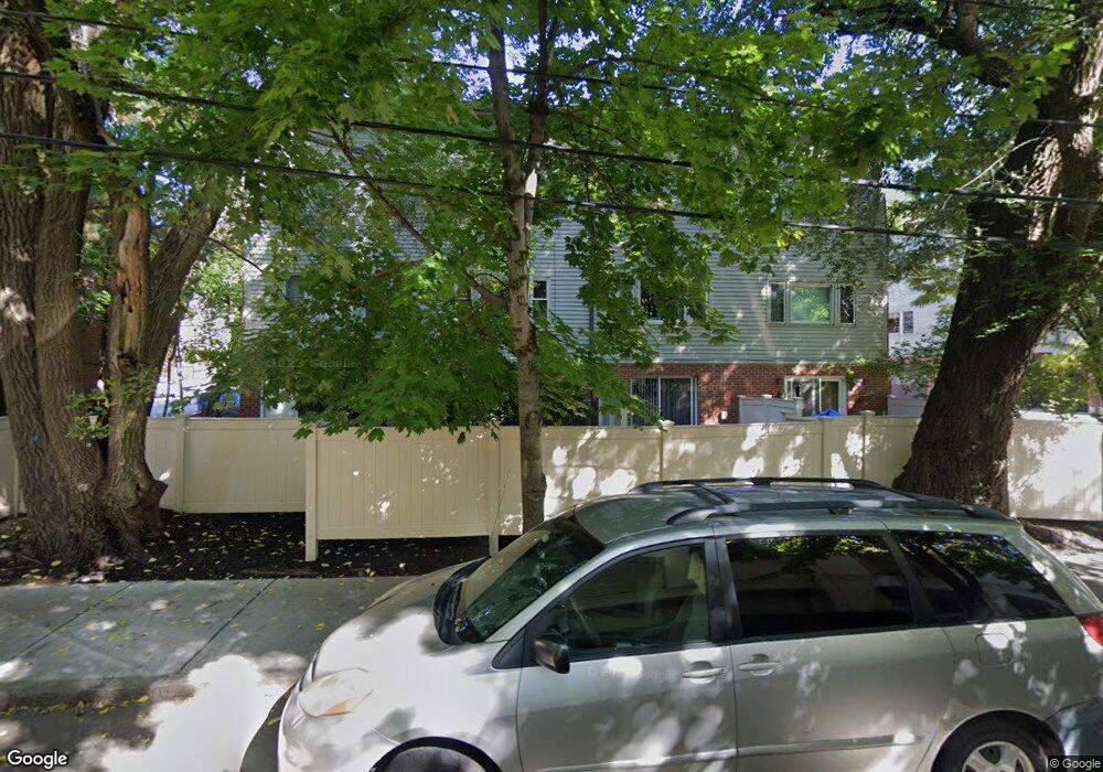 125 Beaconsfield Rd, Brookline, MA 02445 - photo 1