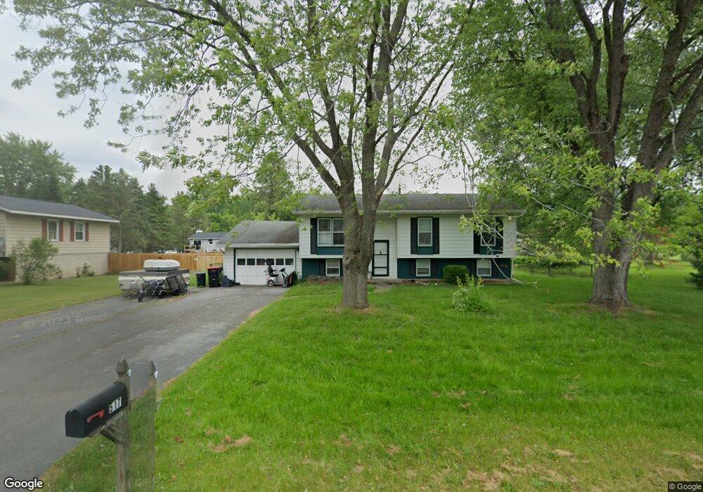 517 Valley Dr W, Chittenango, NY 13037 - photo 1