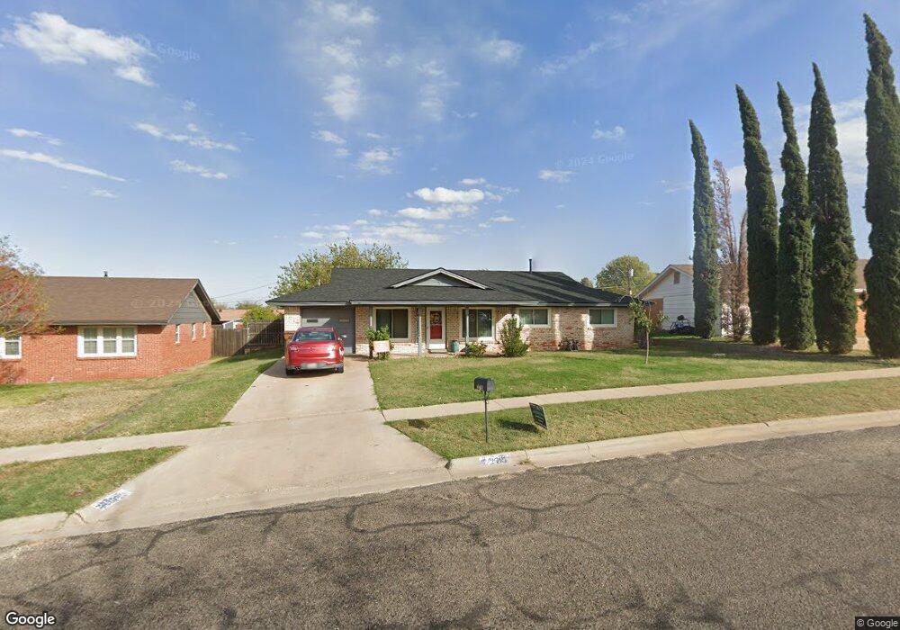 2715 Lynn Dr, Big Spring, TX 79720 - photo 1