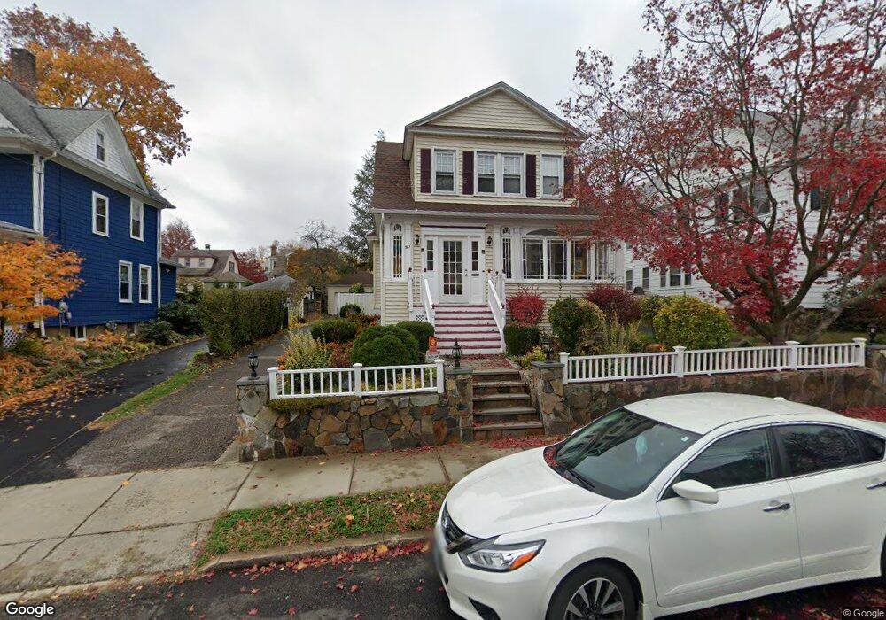 381 Gurdon St, Bridgeport, CT 06606 - photo 1