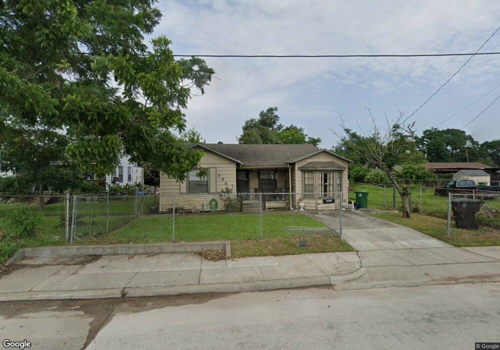 7507 Hirsch Rd, Houston, TX 77016 - photo 1