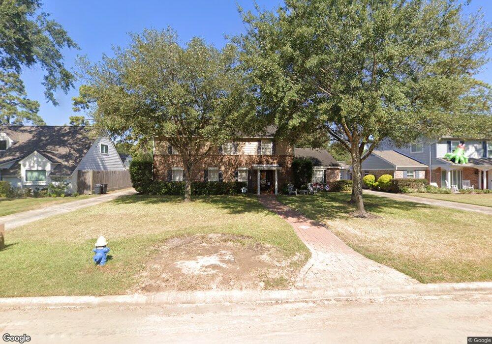 13902 Perthshire Rd, Houston, TX 77079 - photo 1
