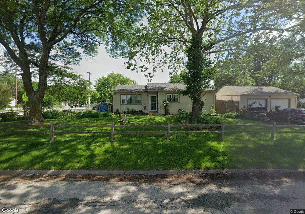 3401 SE Adams St, Topeka, KS 66605 - photo 1