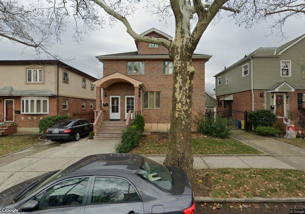 7715 168th St, Fresh Meadows, NY 11366 - photo 1