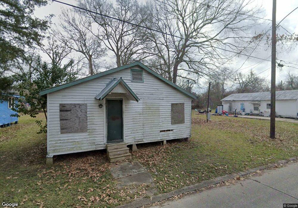 703 Cherokee St, New Iberia, LA 70560 - photo 1