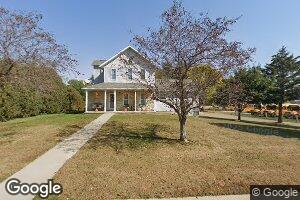 608 Johnson St NW, Cascade, IA 52033