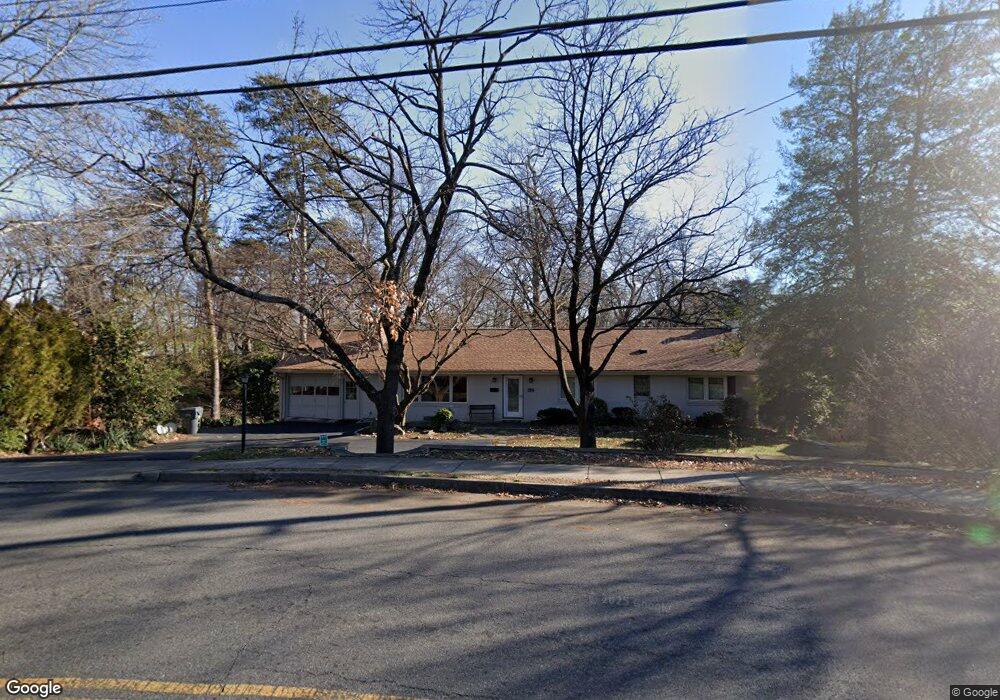 6132 Beachway Dr, Falls Church, VA 22041 - photo 1