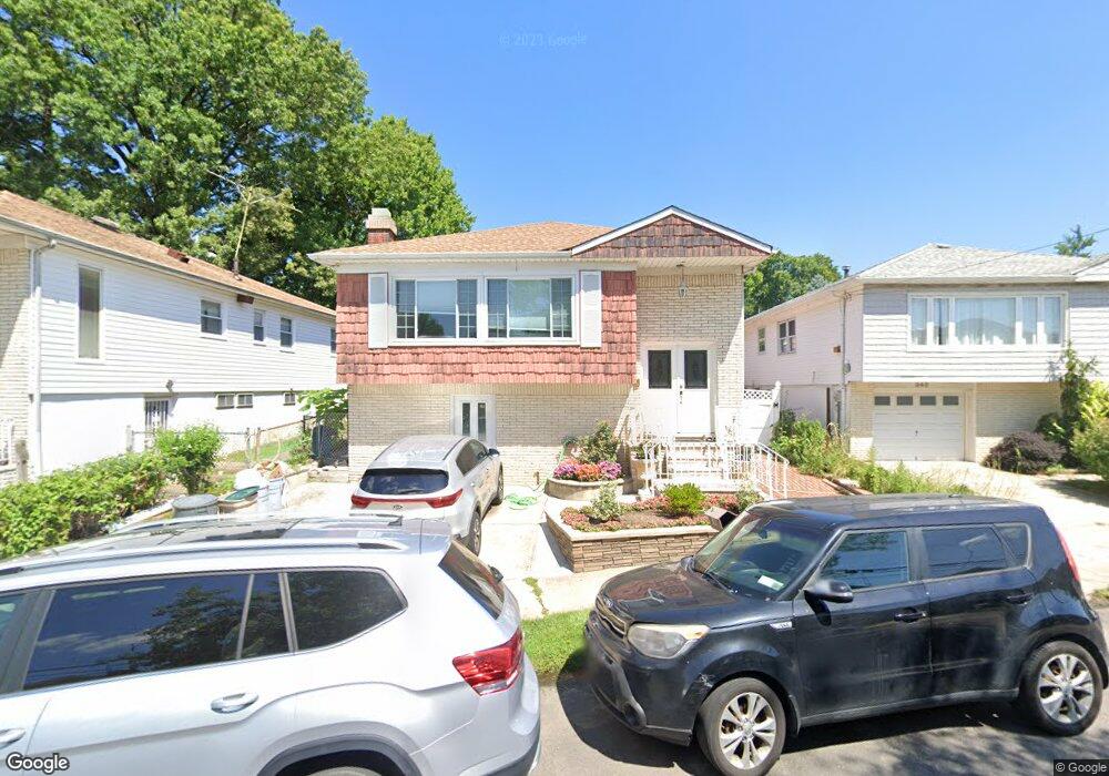 952 Bard Ave, Staten Island, NY 10301 - photo 1