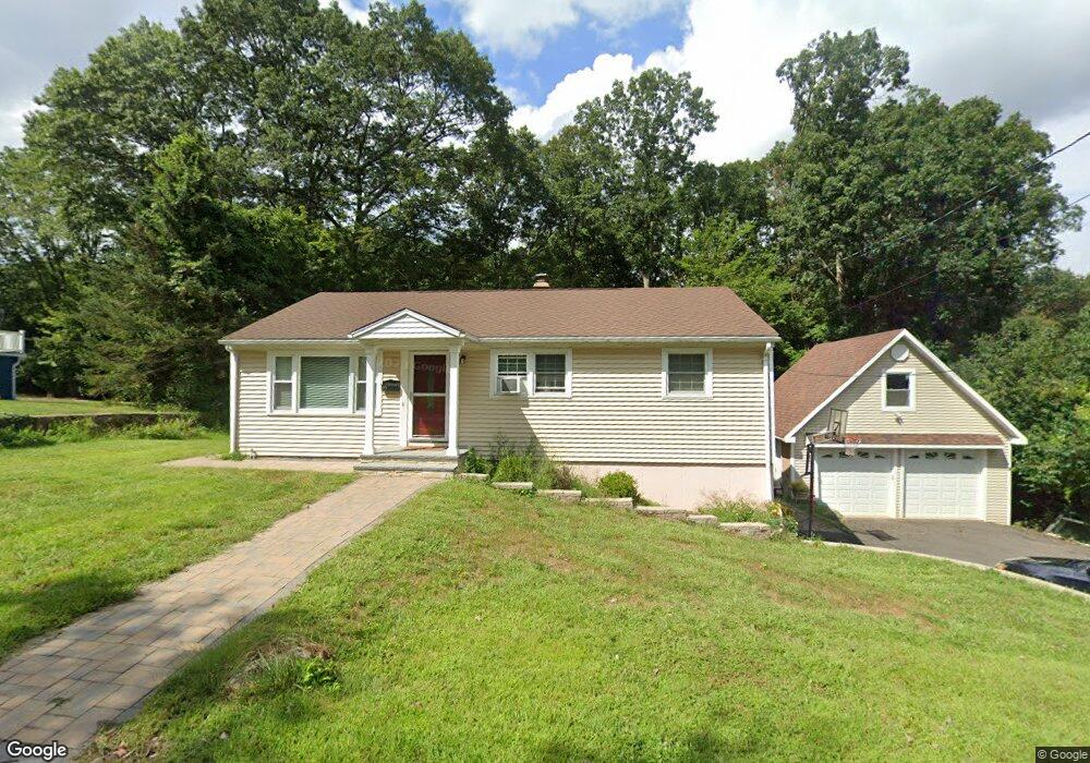 70 Clermont St, Oakville, CT 06779 - photo 1