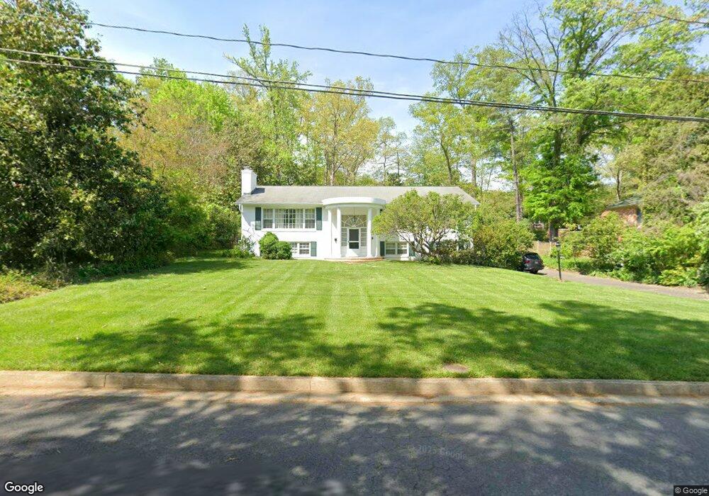 8923 Colesbury Place, Fairfax, VA 22031 - photo 1