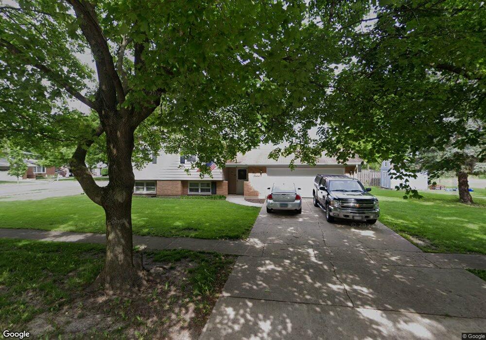 412 Forest Ave unit 4, Oswego, IL 60543 - photo 1