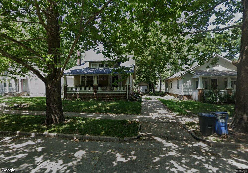 1526 Houston St, Manhattan, KS 66502 - photo 1