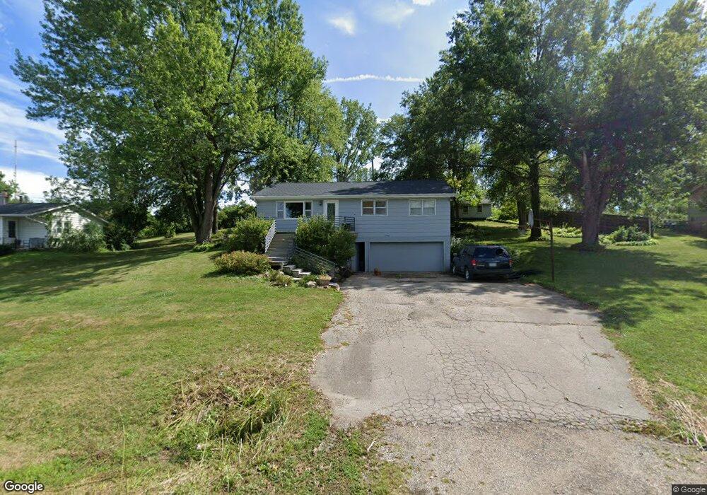 6209 Highview Dr SE, Cedar Rapids, IA 52403 - photo 1