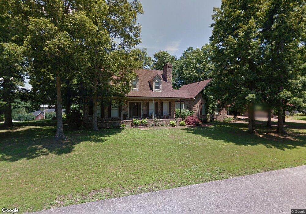 201 Plantation Ct, Dickson, TN 37055 - photo 1