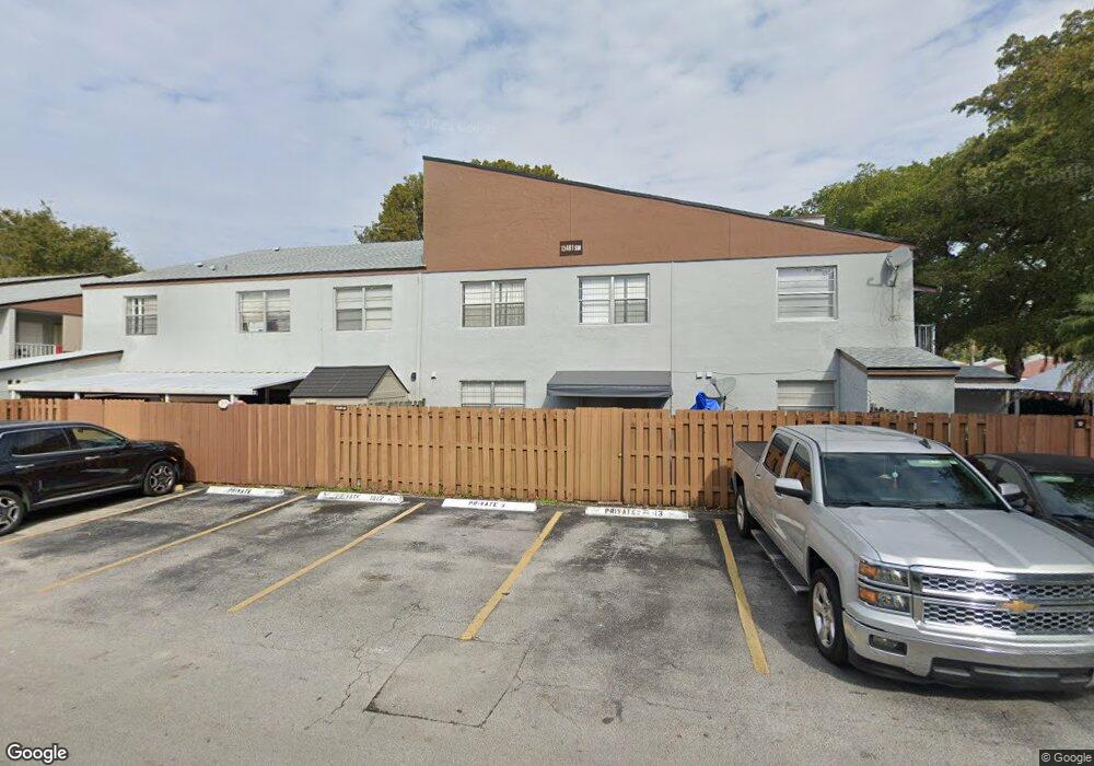 15401 SW 81st Cir Ln unit 17, Miami, FL 33193 - photo 1