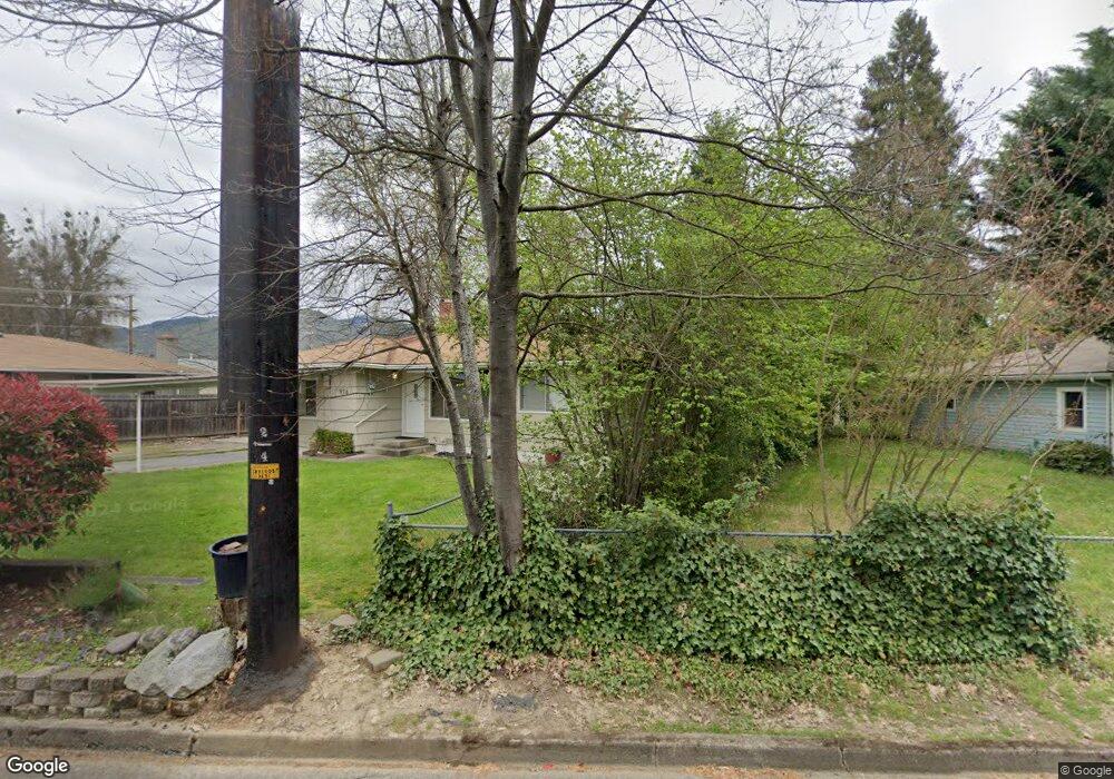 916 SE N St, Grants Pass, OR 97526 - photo 1