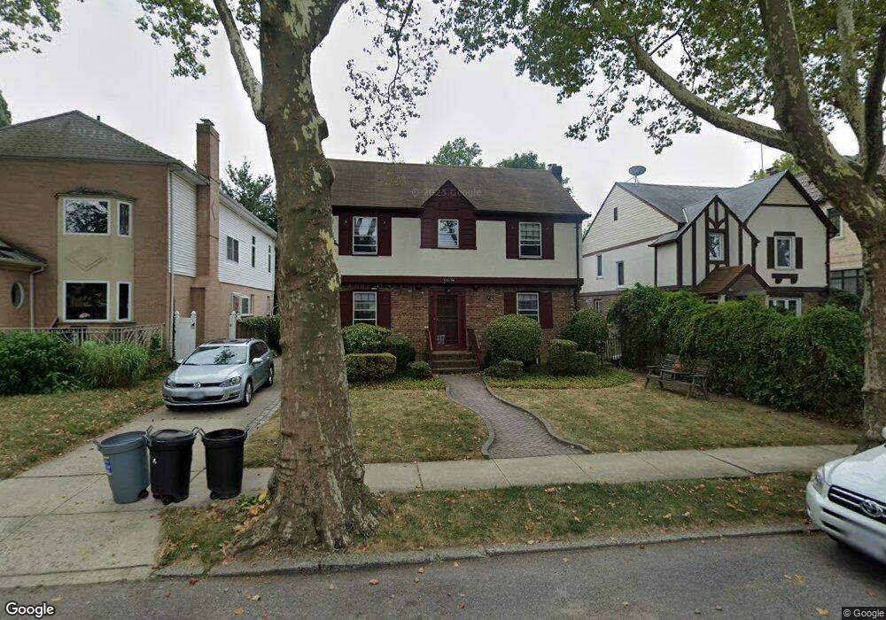 18236 80th Dr, Jamaica, NY 11432 - photo 1