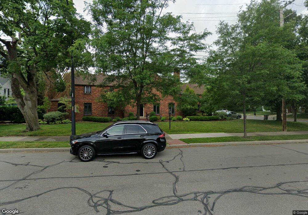 91 Grosse Pointe Blvd, Grosse Pointe Farms, MI 48236 - photo 1