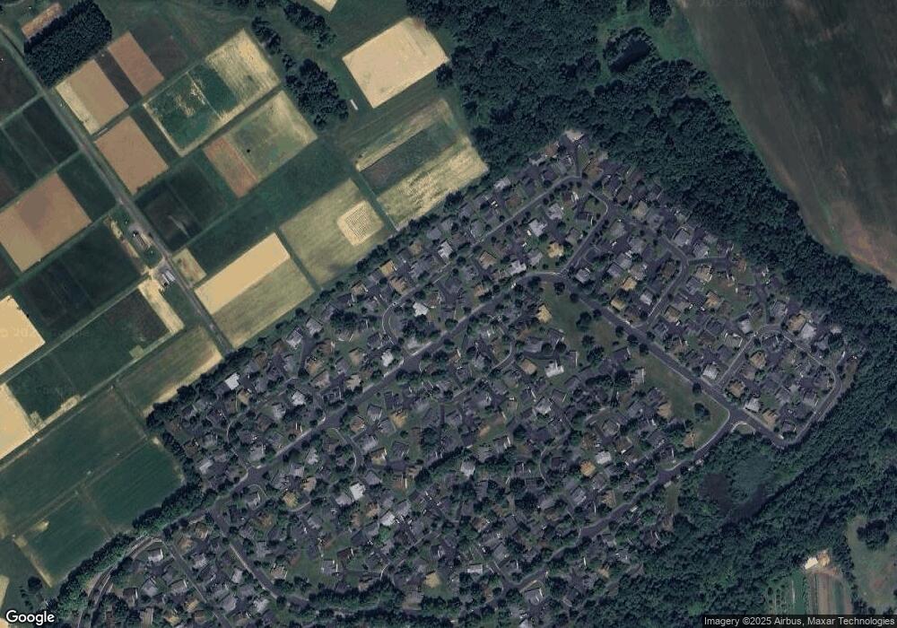 12 Farnworth Close unit 1000, Freehold, NJ 07728 - photo 1