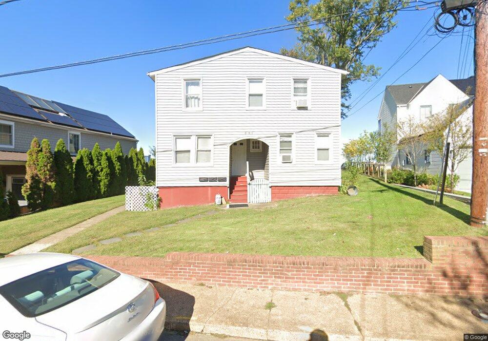 521 Horn Point Dr, Annapolis, MD 21403 - photo 1