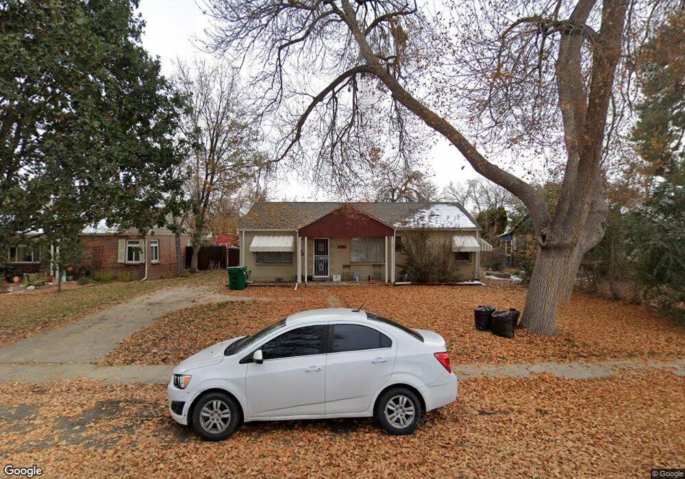 1660 Nome St, Aurora, CO 80010 - photo 1