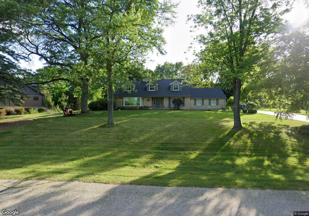 2045 Elm Tree Rd, Elm Grove, WI 53122 - photo 1