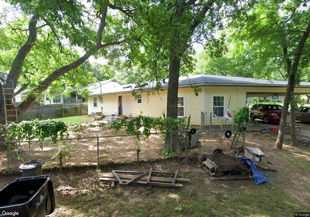 1611 W Gandy St, Denison, TX 75020 - photo 1