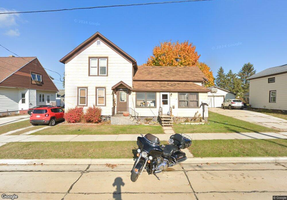 1614 20th St, Two Rivers, WI 54241 - photo 1