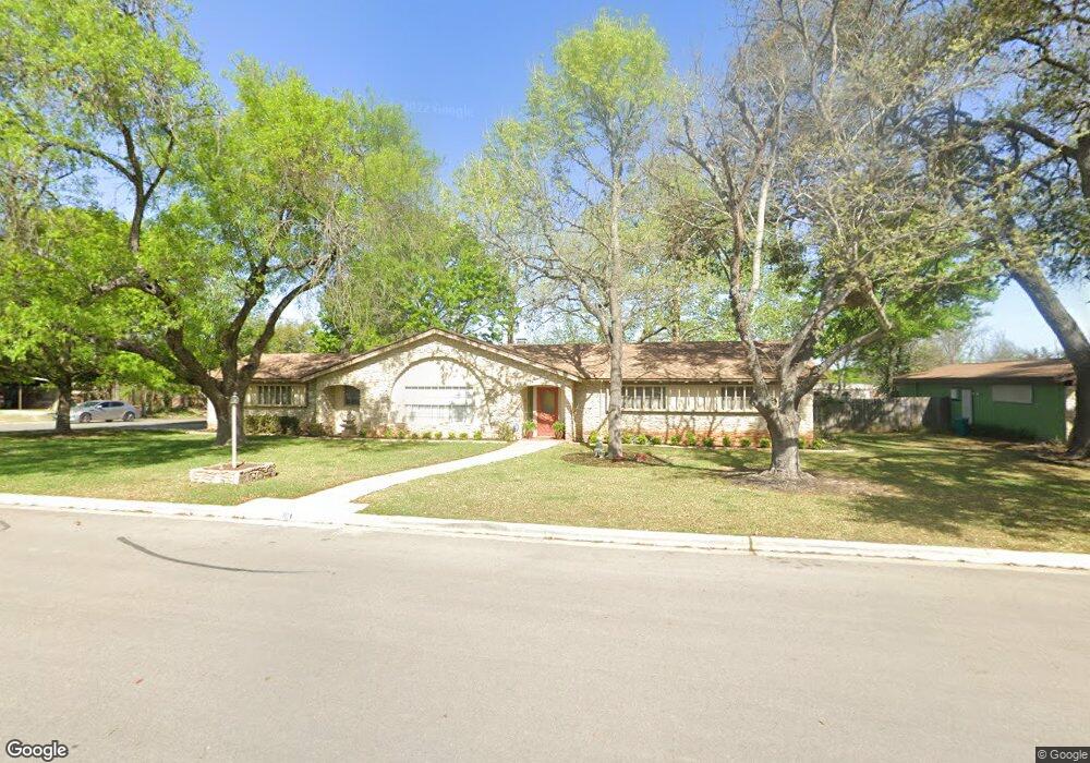 101 Oakridge Dr, San Marcos, TX 78666 - photo 1