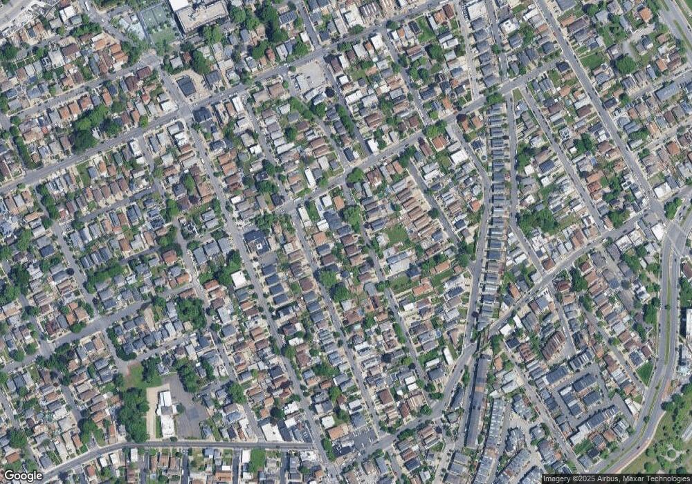 84A Mills Ave, Staten Island, NY 10305 - photo 1