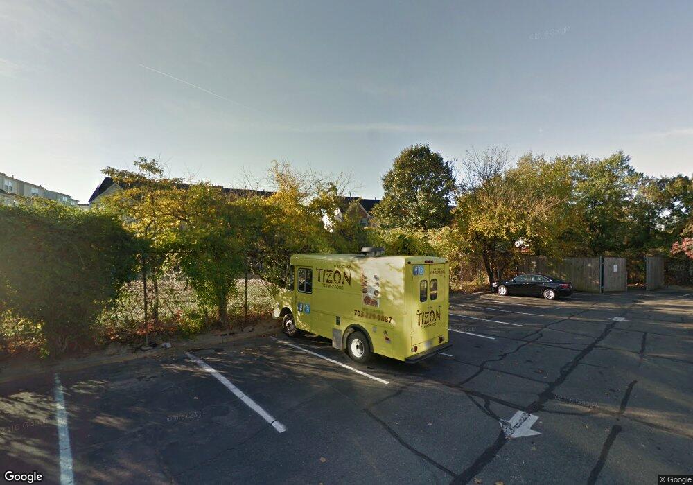 3555 Ellery Cir, Falls Church, VA 22041 - photo 1