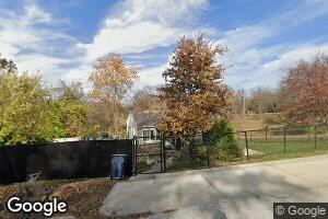 5812 NW Parkdale Cir, Kansas City, MO 64151