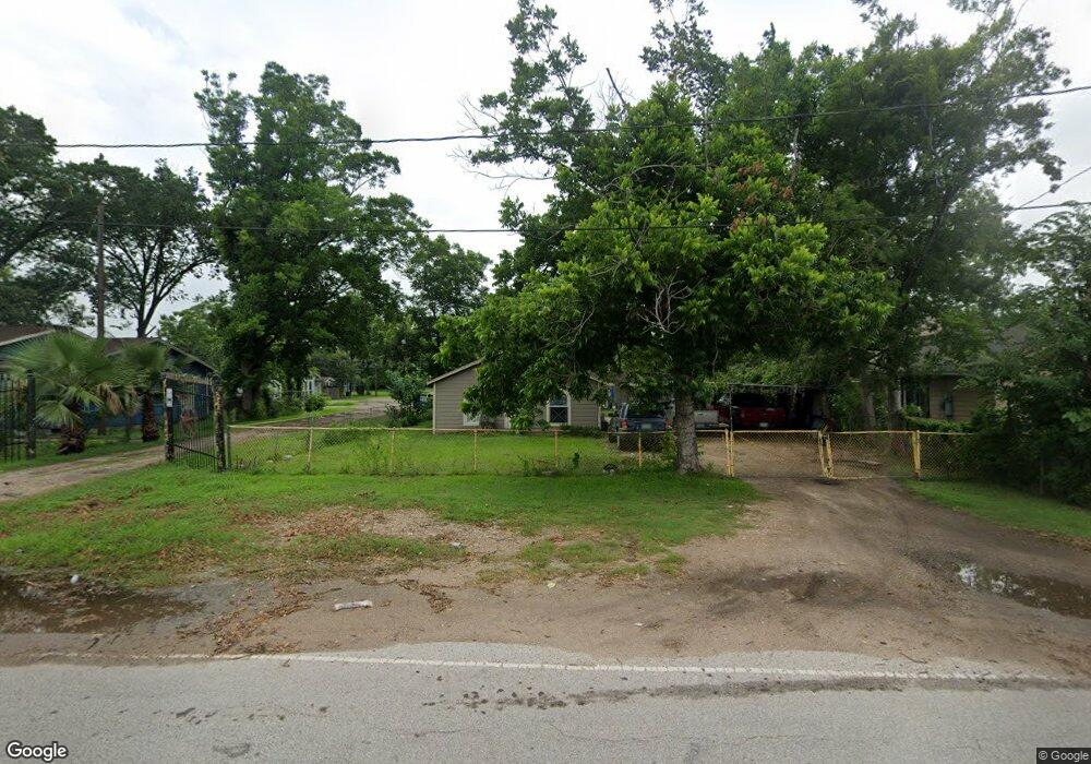 4425 Mooney Rd, Houston, TX 77093 - photo 1
