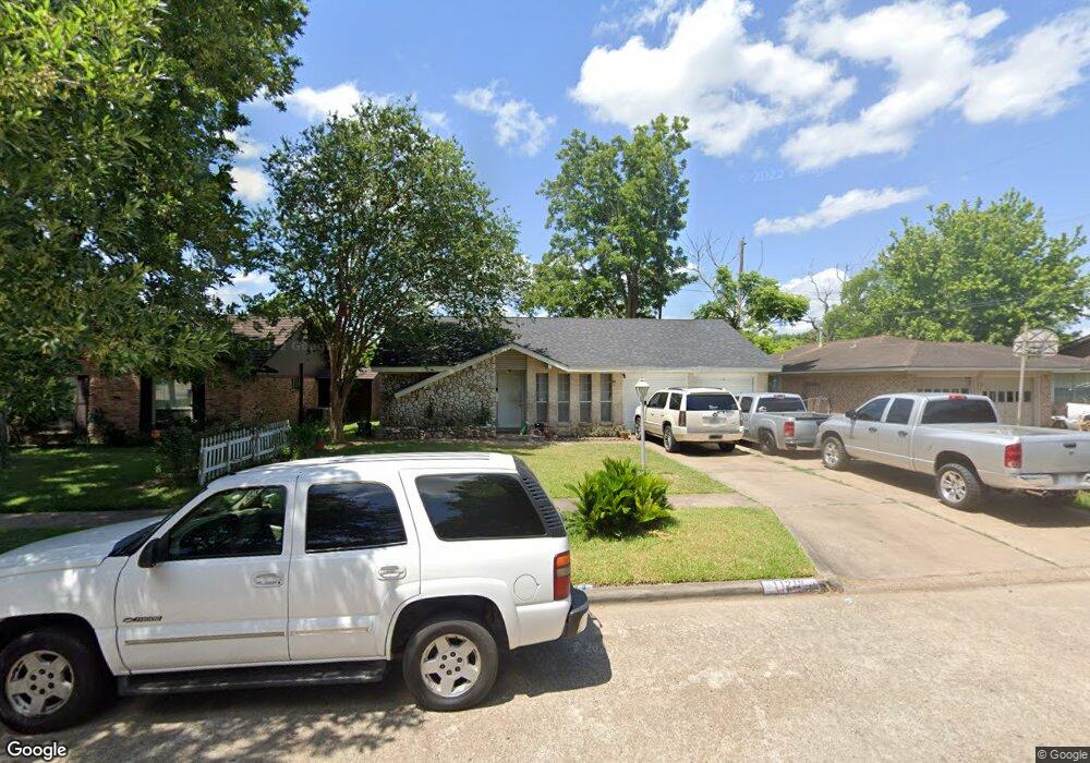 11218 Newton St, Houston, TX 77089 - photo 1