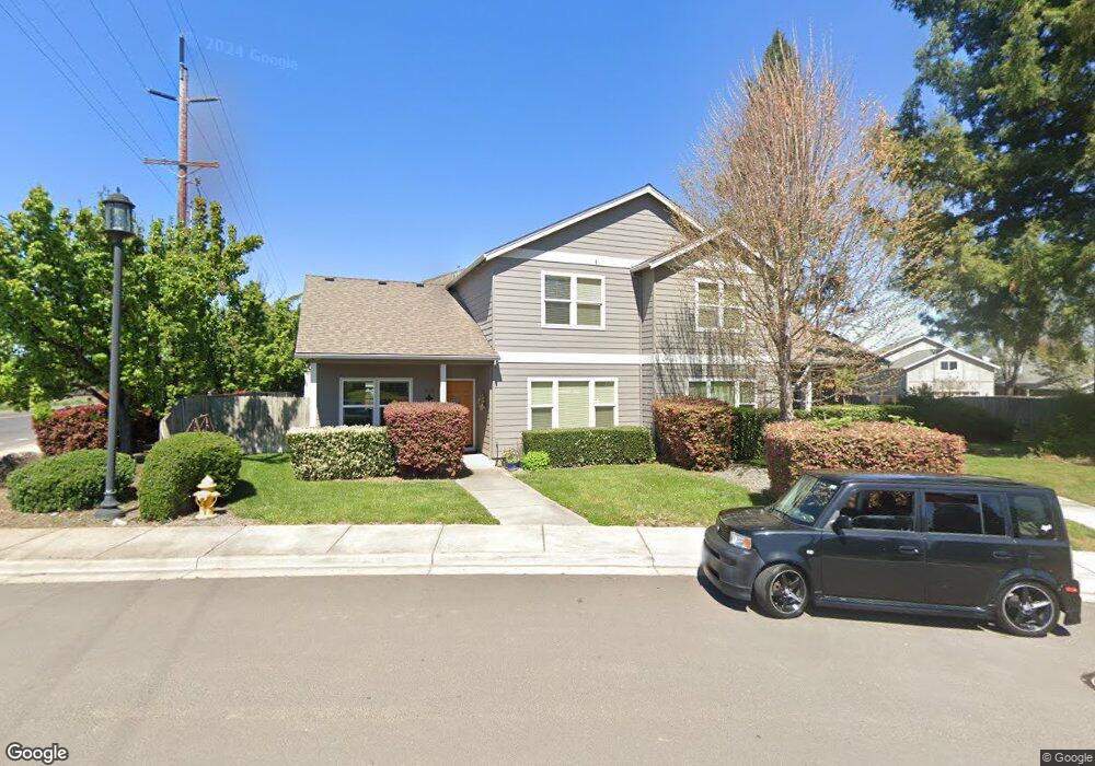 319 Cascade Dr, Central Point, OR 97502 - photo 1