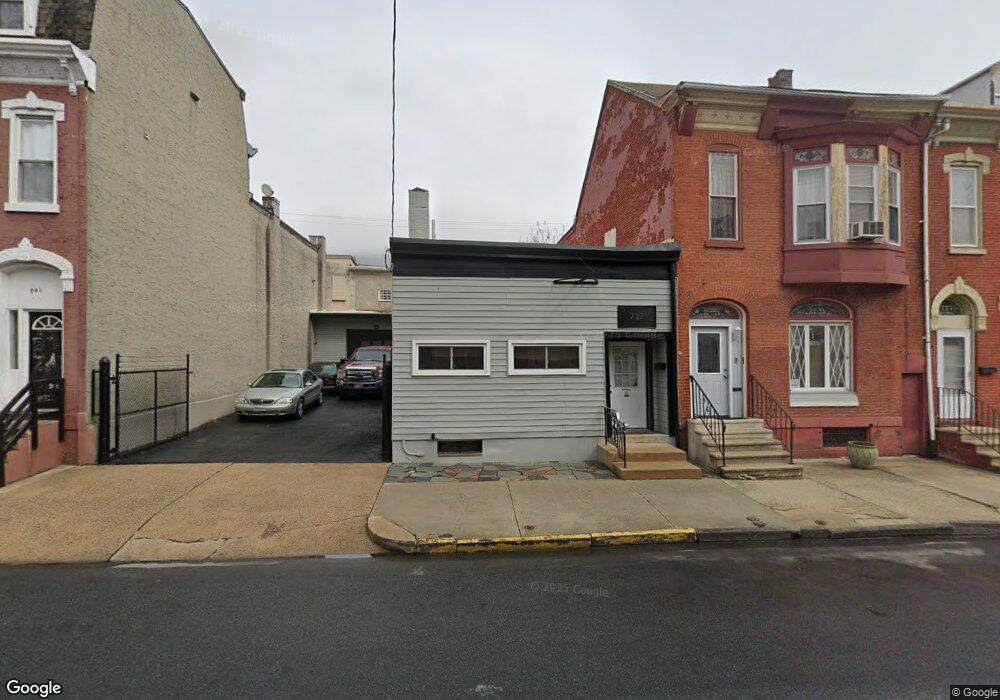 737 N 10th St, Reading, PA 19604 - photo 1