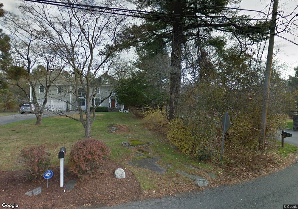 47 Crescent Rd, Westport, CT 06880 - photo 1