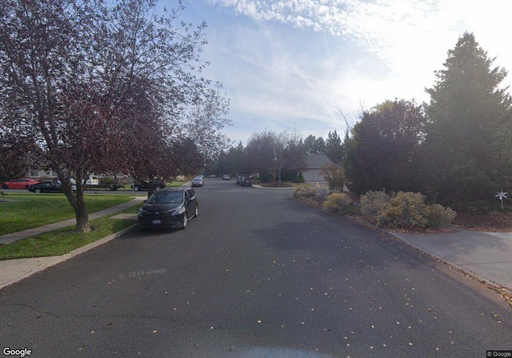 2057 NE Williamson Ct, Bend, OR 97701 - photo 1