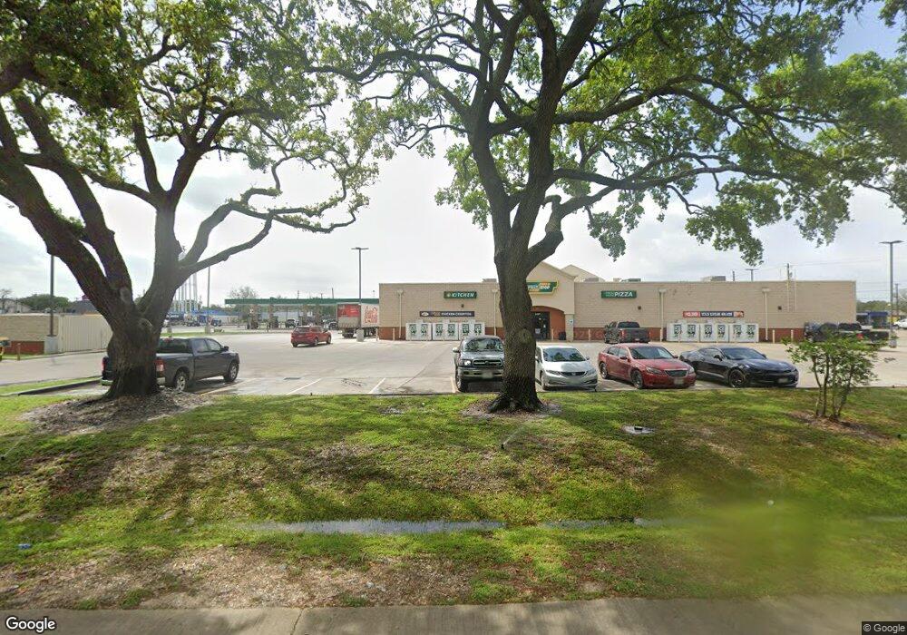 3110 8th St, Bay City, TX 77414 - photo 1