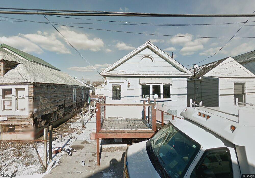 17 W 11th Rd, Broad Channel, NY 11693 - photo 1