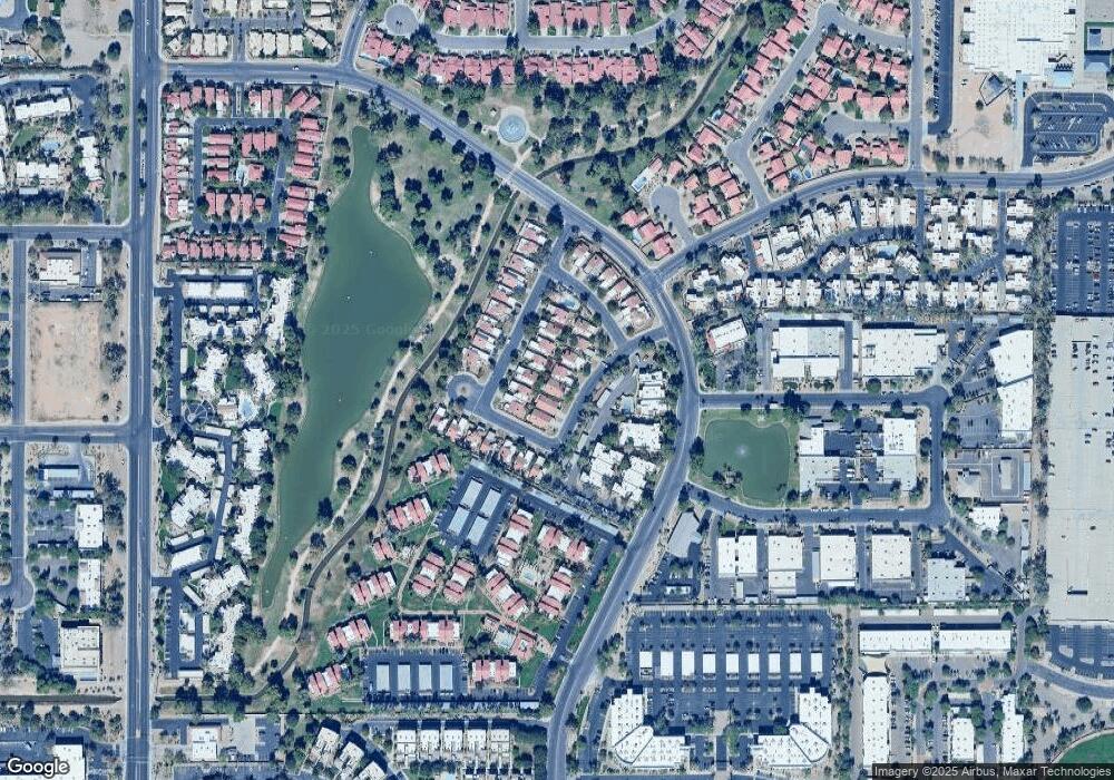 556 N Fountain Cir, Chandler, AZ 85226 - photo 1