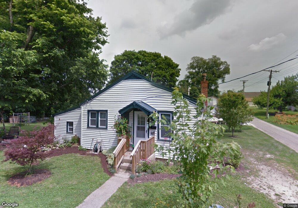 122 N 3rd West St, Virginia, IL 62691 - photo 1