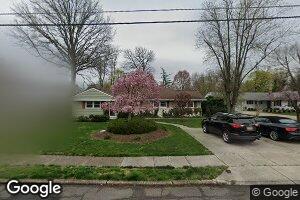 414 Edgemoor Dr, Moorestown, NJ 08057