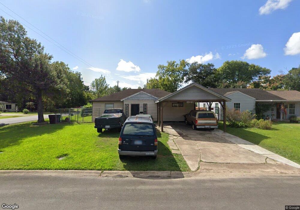 4154 Wynona St, Houston, TX 77087 - photo 1