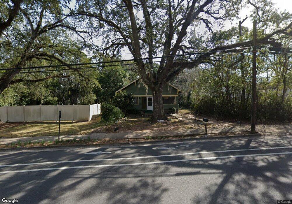 112 E Clay St, Thomasville, GA 31792 - photo 1