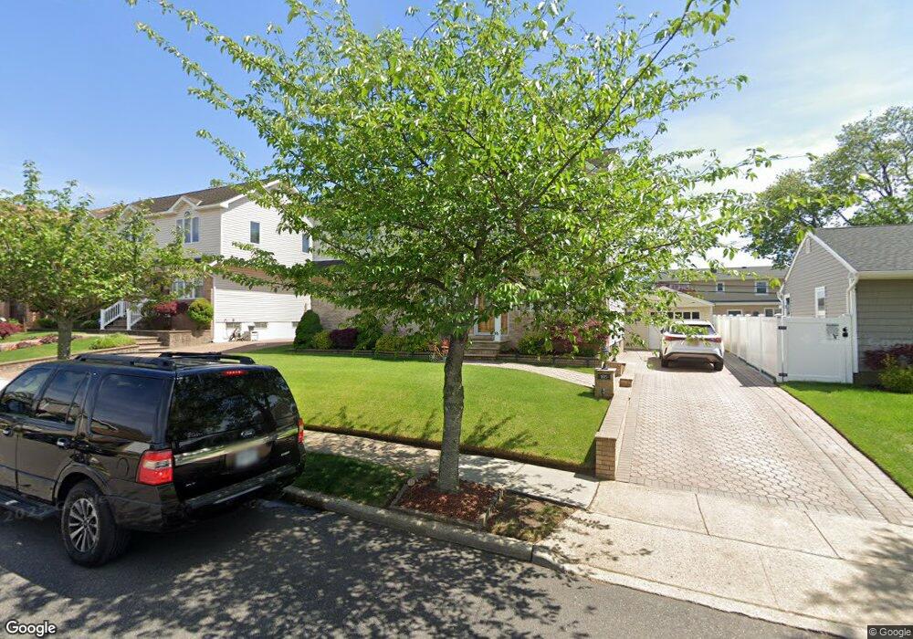 805 Anderson Ave, Franklin Square, NY 11010 - photo 1