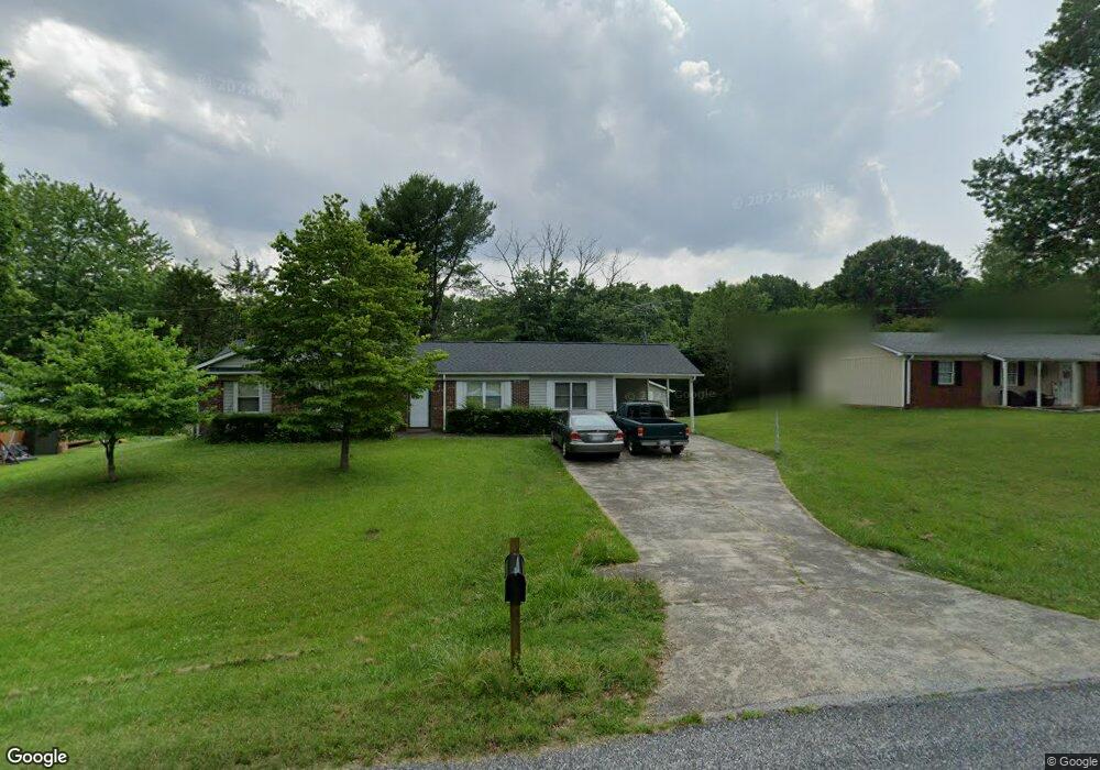 314 Ridgecrest Dr, King, NC 27021 - photo 1