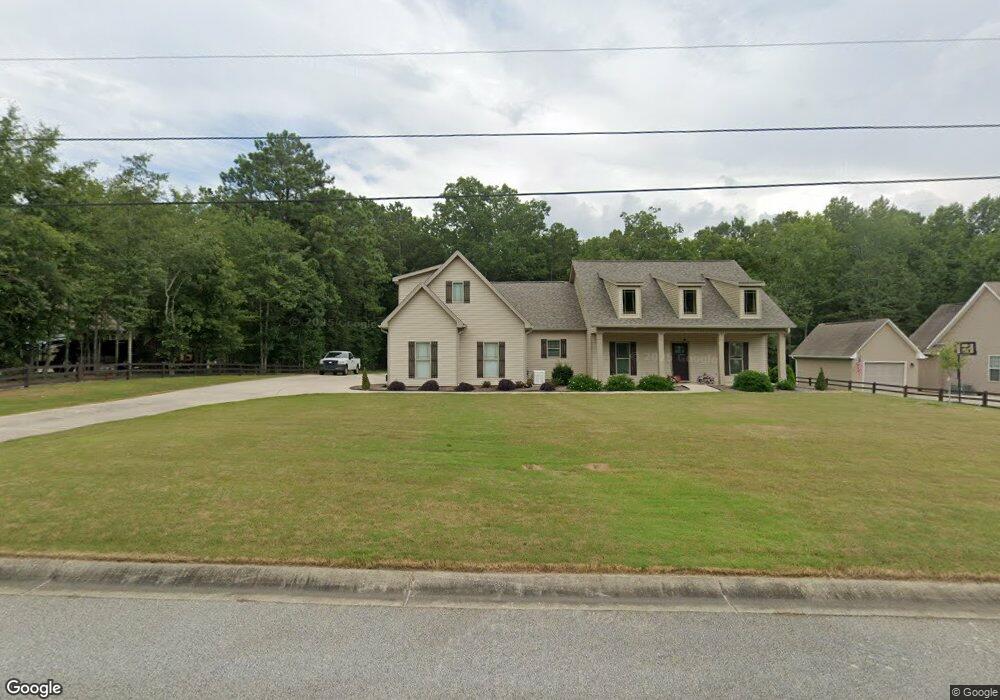 132 Lambdin Cir, Barnesville, GA 30204 - photo 1