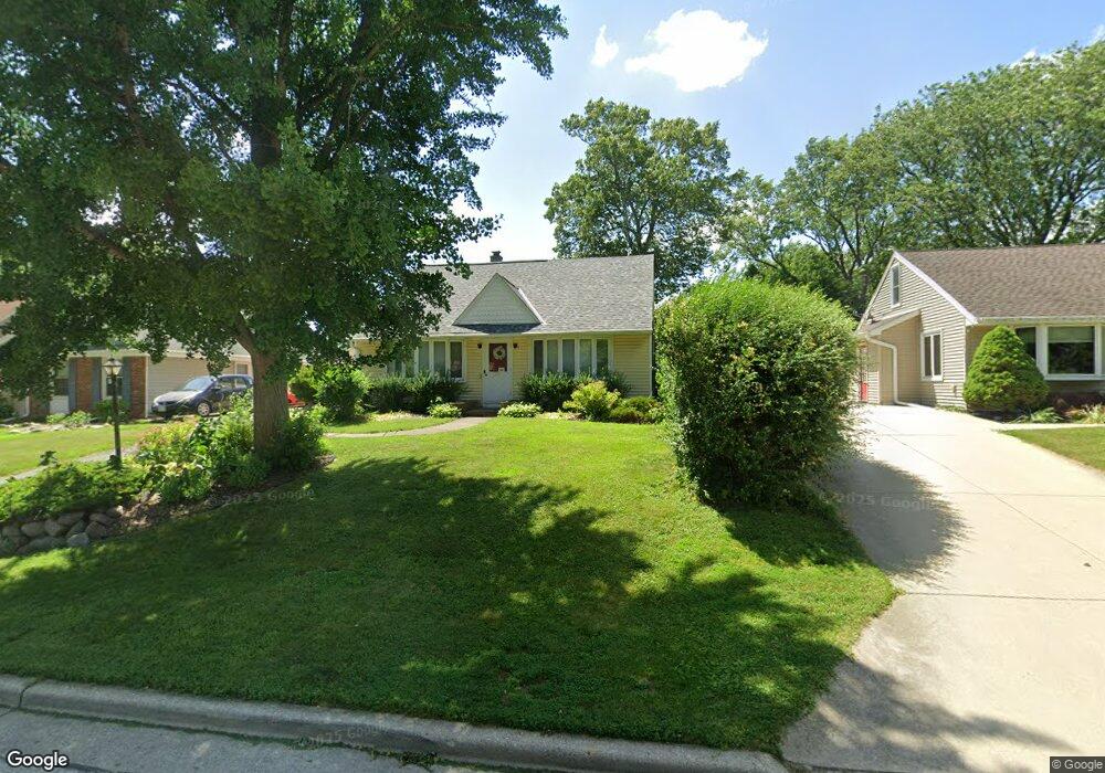 2121 N 115th St, Milwaukee, WI 53226 - photo 1